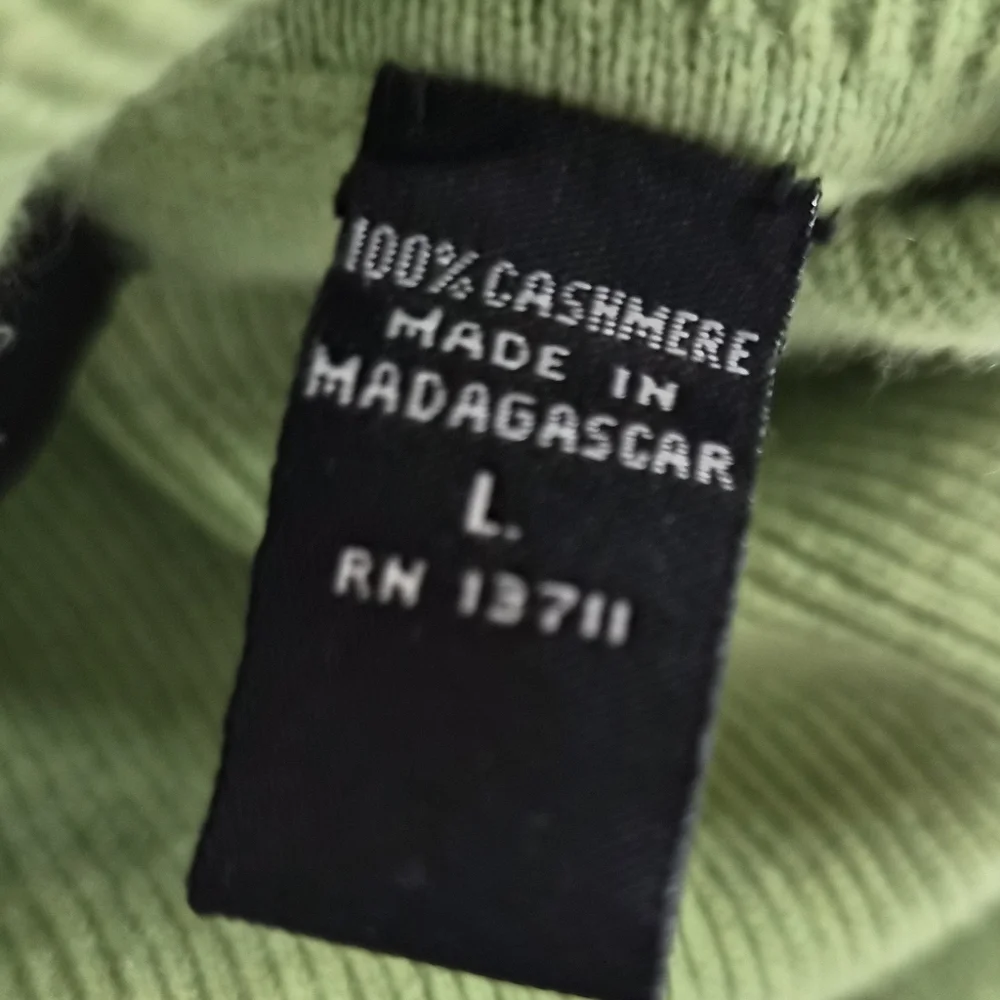 ​Valerie Stevens 2-Ply 100% Cashmere Turtleneck Sweater - Lime Green - Large - Picture 3 of 12